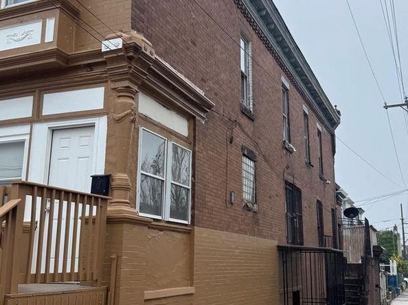 162 W Allegheny Avenue, Philadelphia PA 19133