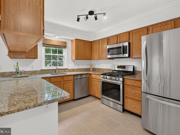 45555 Whitcomb Square, Sterling VA 20166