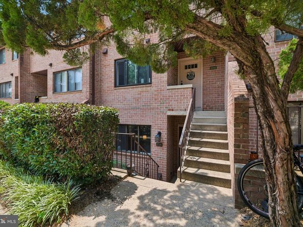 3708 Steppes Court, Falls Church VA 22041