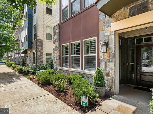1316 S Quinn Street, Arlington VA 22204