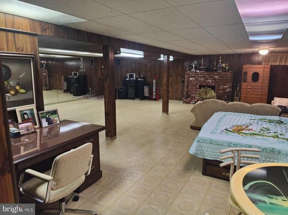 1881 August Drive, Huntingdon Valley PA 19006