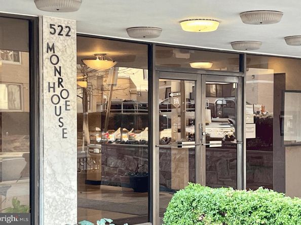 522 21st Street NW 501, Washington DC 20006