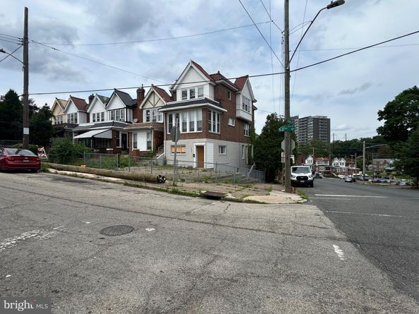 2001 52nd Street, Philadelphia PA 19131