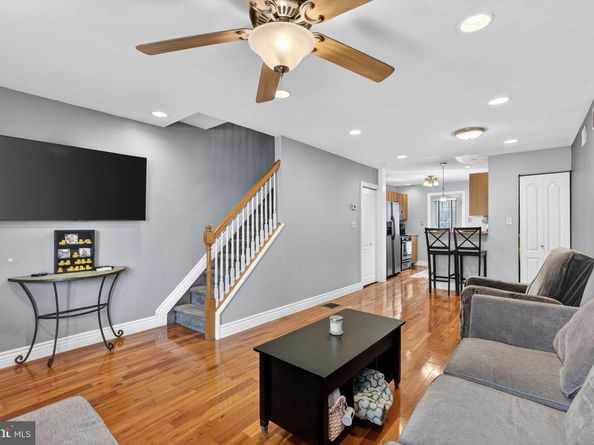 2907 S Sydenham Street, Philadelphia PA 19145