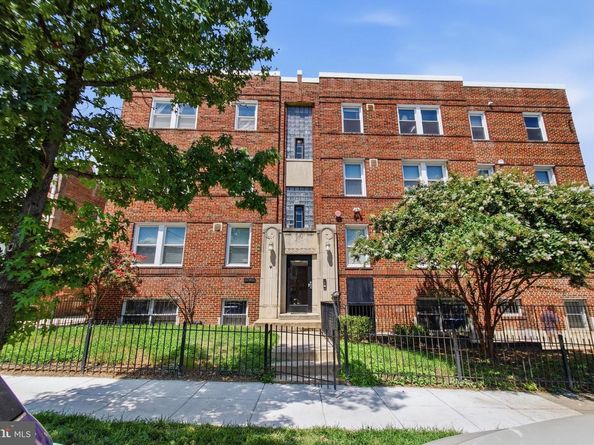 1380 Bryant Street NE 10, Washington DC 20018