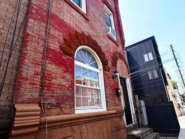 432 Diamond Street, Philadelphia PA 19122