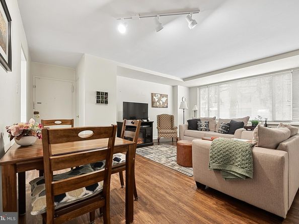 1121 Arlington Boulevard 206, Arlington VA 22209