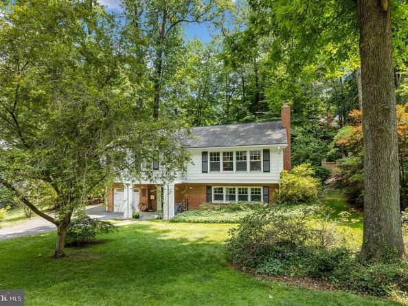 3609 Whispering Lane, Falls Church VA 22041