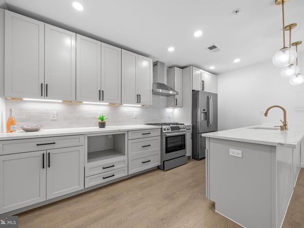 1201 N Quinn Street 101, Arlington VA 22209