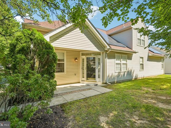 1 Yarrow Way, Langhorne PA 19047