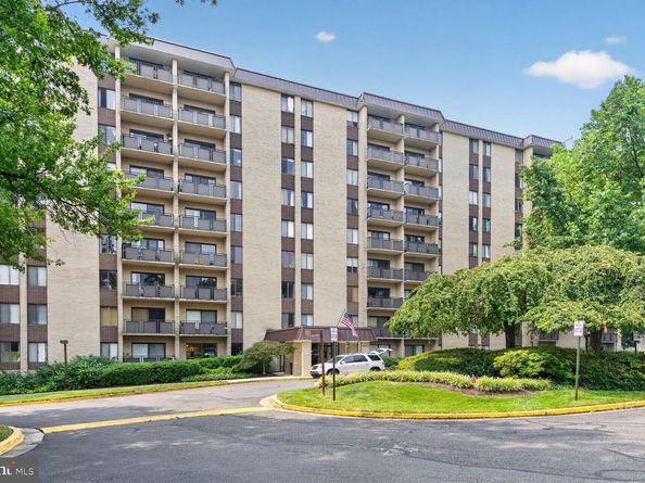 6001 Arlington Boulevard 704, Falls Church VA 22044