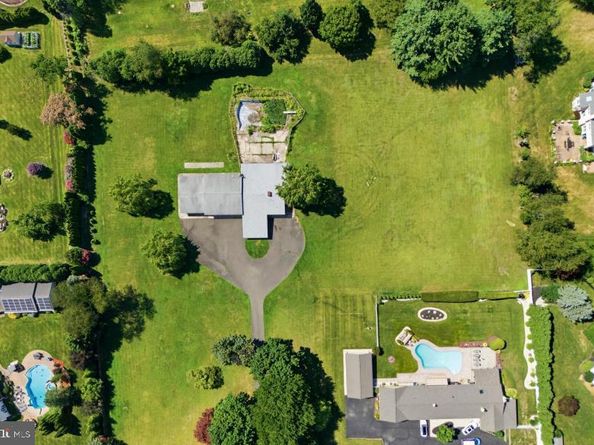 290 Hatboro Road, Ivyland PA 18974