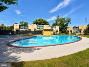 100 E Glenolden Avenue B4, Glenolden PA 19036