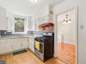 3442 Valley Green Drive, Drexel Hill PA 19026