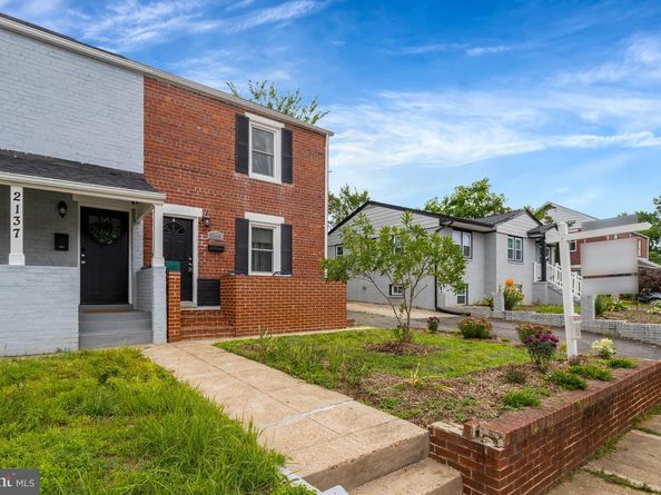 2139 S Oxford Street, Arlington VA 22204