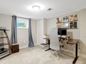 2139 S Oxford Street, Arlington VA 22204