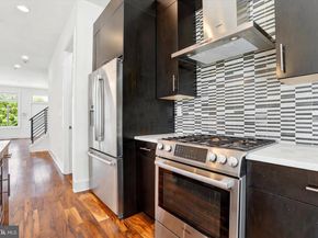 740 S Chris Columbus Boulevard 17, Philadelphia PA 19147