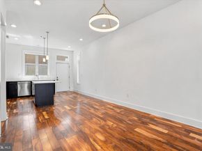 740 S Chris Columbus Boulevard 17, Philadelphia PA 19147