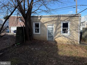 1314 E 11TH Street, Crum Lynne PA 19022