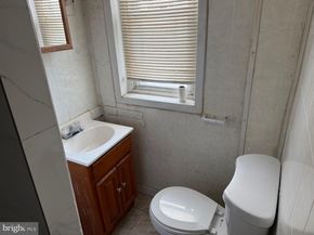 1314 E 11TH Street, Crum Lynne PA 19022