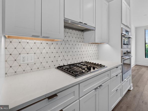 1312 King Street 302, Alexandria VA 22314