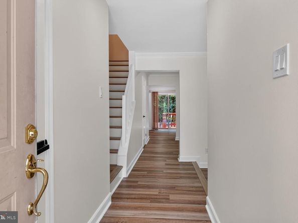 2986 Borge Street, Oakton VA 22124