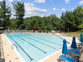 3800 Powell Lane 1218, Falls Church VA 22041