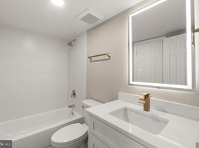 3800 Powell Lane 1218, Falls Church VA 22041