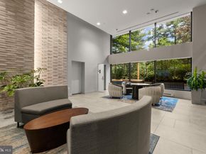 3800 Powell Lane 1218, Falls Church VA 22041