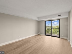 3800 Powell Lane 1218, Falls Church VA 22041
