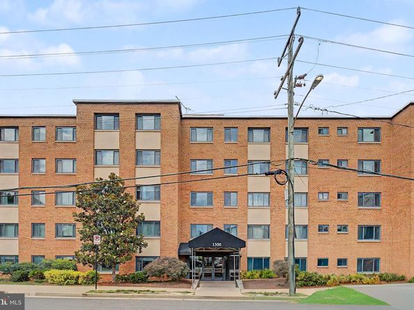 1300 Arlington Ridge 708, Arlington VA 22202
