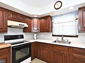 836 N Cedar Road, Jenkintown PA 19046
