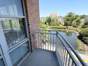 11800 Sunset Hills Road 422, Reston VA 20190