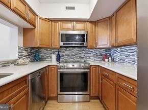2400 Clarendon Boulevard 815, Arlington VA 22201