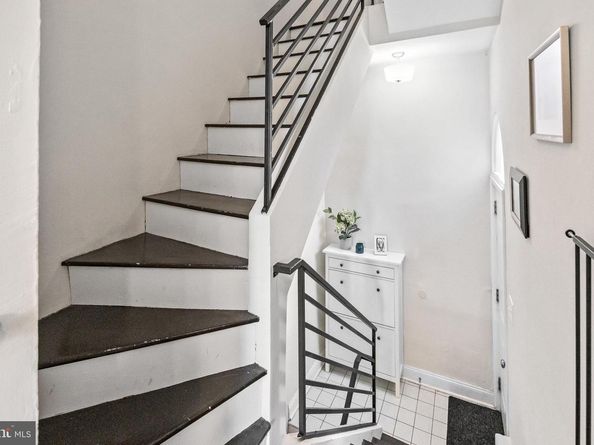 1019 Lombard Street, Philadelphia PA 19147