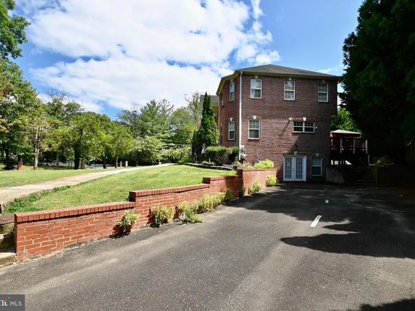 7801 Ridgewood Drive, Annandale VA 22003