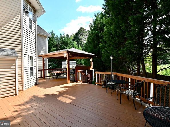 7801 Ridgewood Drive, Annandale VA 22003