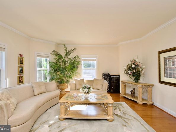 7801 Ridgewood Drive, Annandale VA 22003