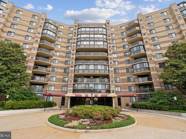 8340 Greensboro Drive 401, Mclean VA 22102