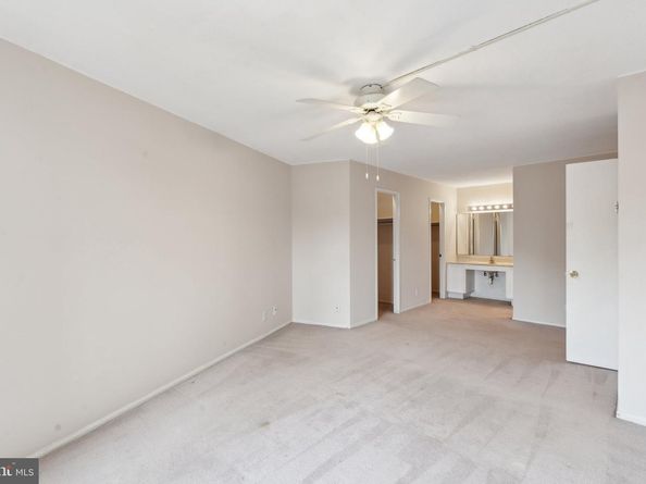 8340 Greensboro Drive 401, Mclean VA 22102