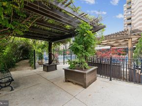 8340 Greensboro Drive 401, Mclean VA 22102