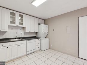 8340 Greensboro Drive 401, Mclean VA 22102