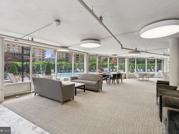 8340 Greensboro Drive 401, Mclean VA 22102