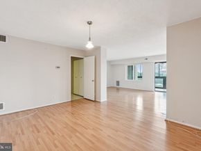 8340 Greensboro Drive 401, Mclean VA 22102