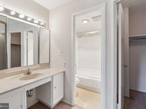 8340 Greensboro Drive 401, Mclean VA 22102