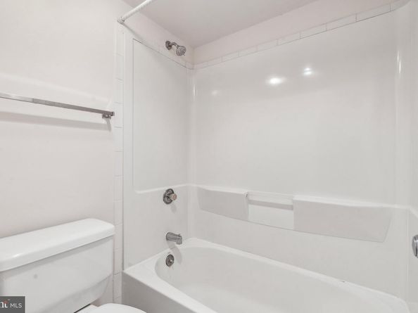 8340 Greensboro Drive 401, Mclean VA 22102