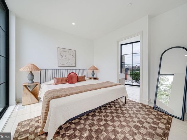 2907 Newark St NW, Washington DC 20008