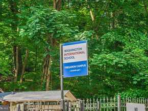 2907 Newark St NW, Washington DC 20008