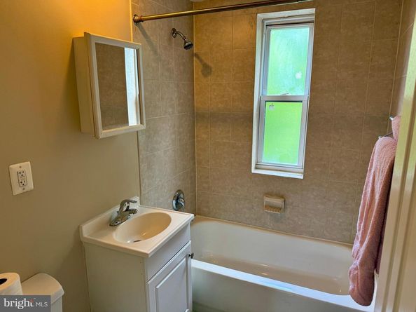 4212 Benning Road NE 6, Washington DC 20019