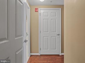 2726 Gallows Road 411, Vienna VA 22180
